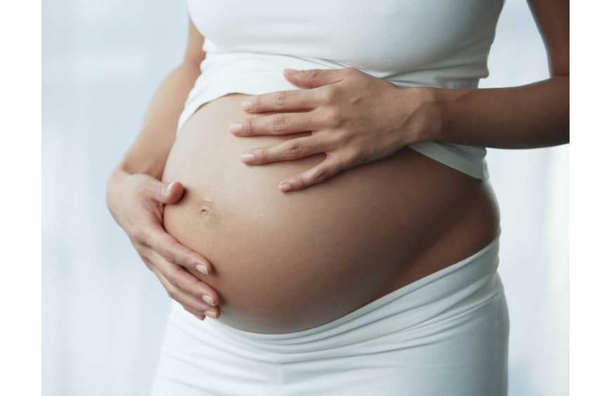 Moxibustione in gravidanza: benefici, precauzioni e consigli pratici